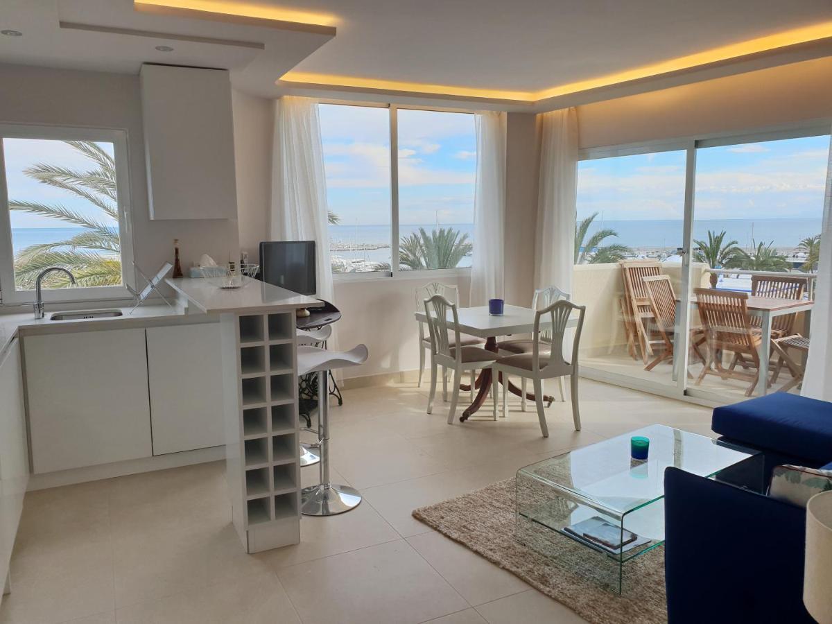 Fantastic Apartment In Front Of The Sea & Marina إِستيبونا المظهر الخارجي الصورة
