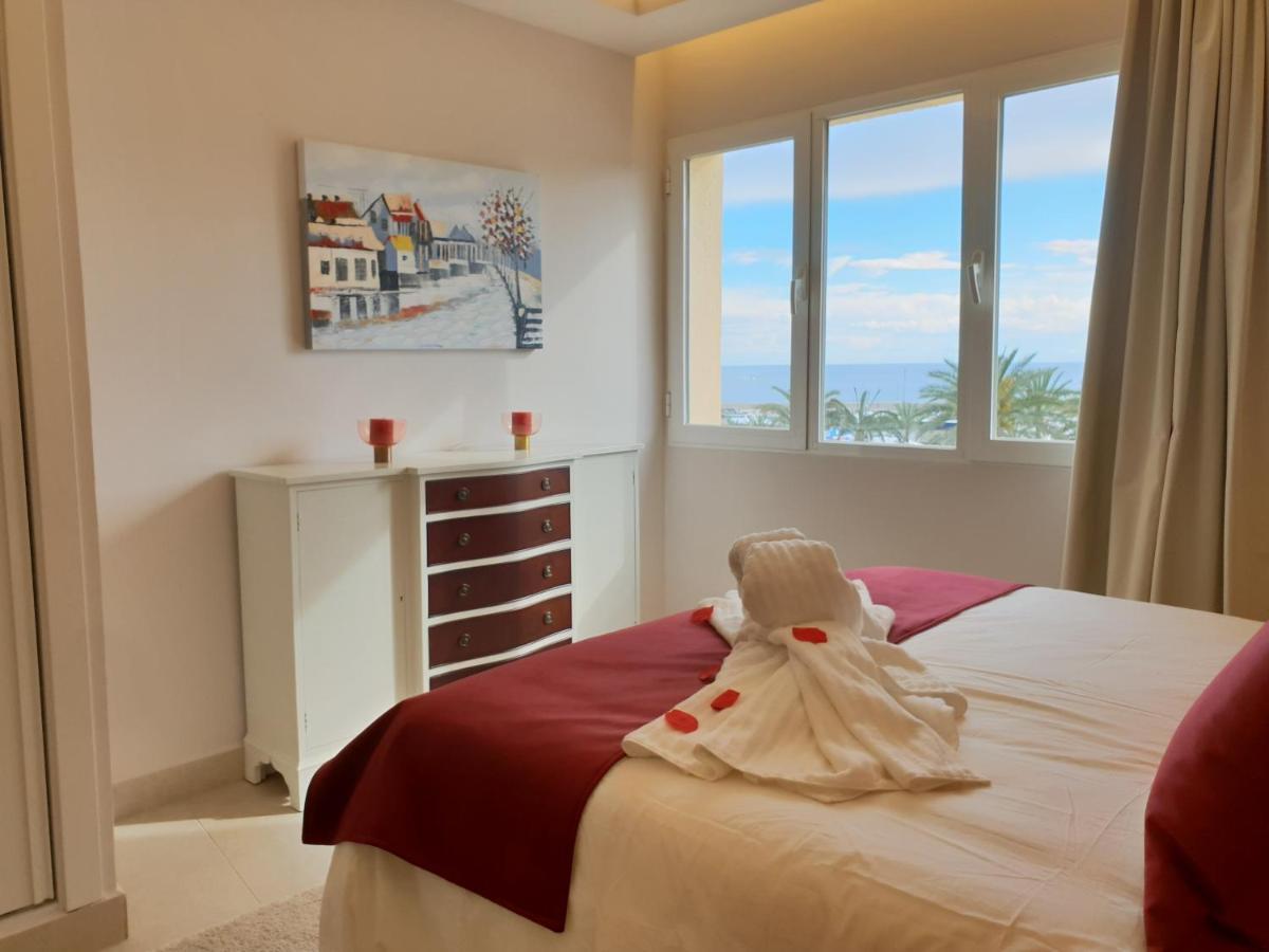Fantastic Apartment In Front Of The Sea & Marina إِستيبونا المظهر الخارجي الصورة