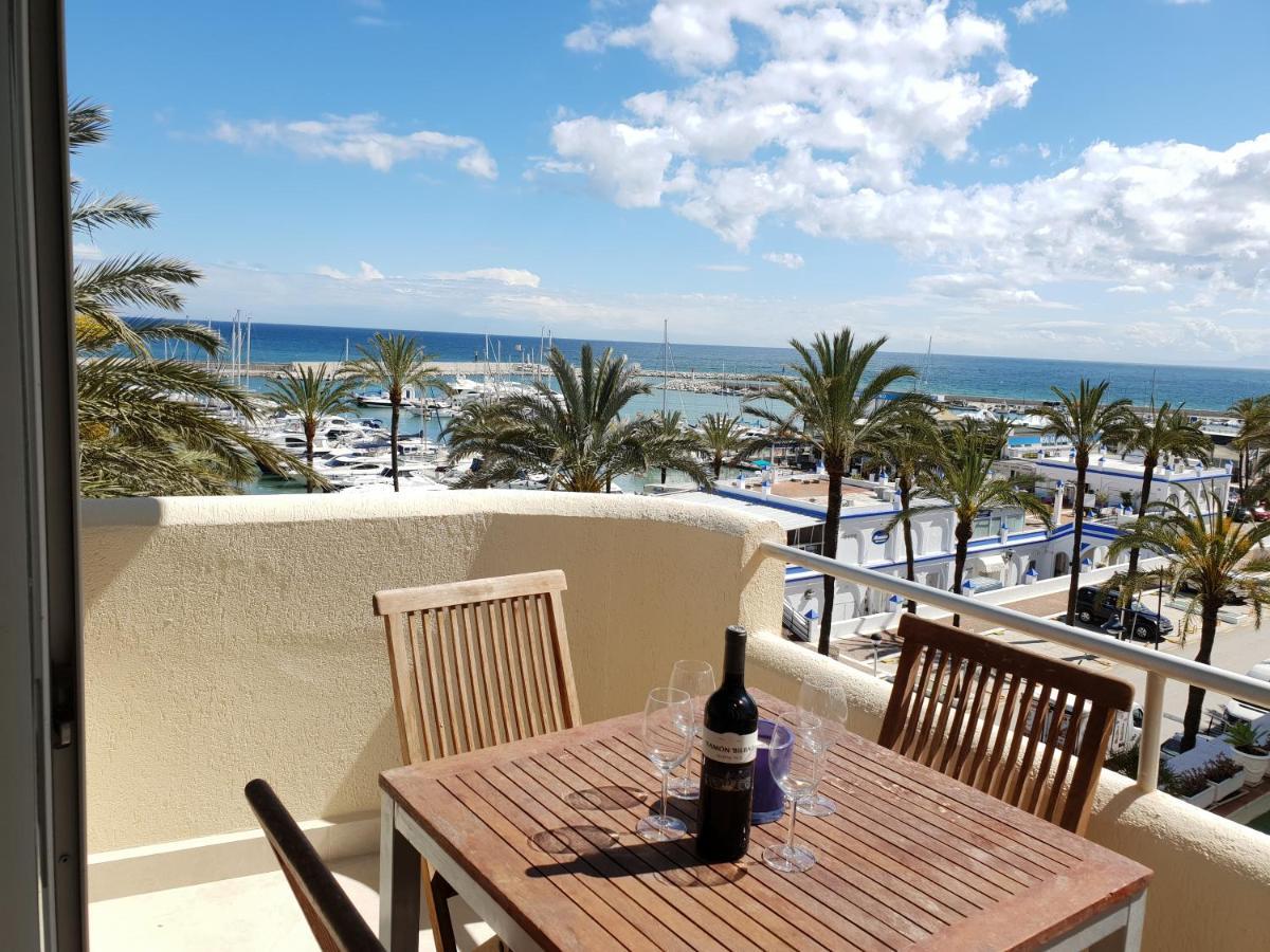 Fantastic Apartment In Front Of The Sea & Marina إِستيبونا المظهر الخارجي الصورة