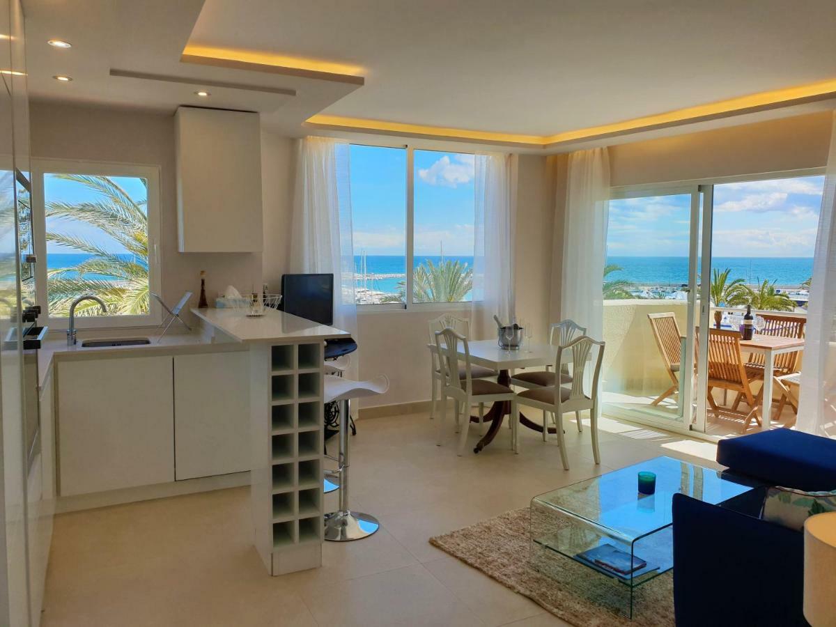 Fantastic Apartment In Front Of The Sea & Marina إِستيبونا المظهر الخارجي الصورة